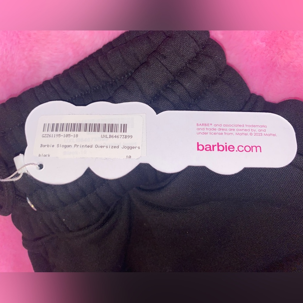 Barbie x Boohoo oversized joggers - Picture 7 of 8